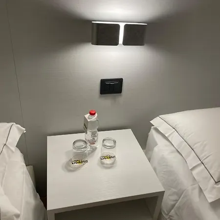 Hotell Confidence Ligabue