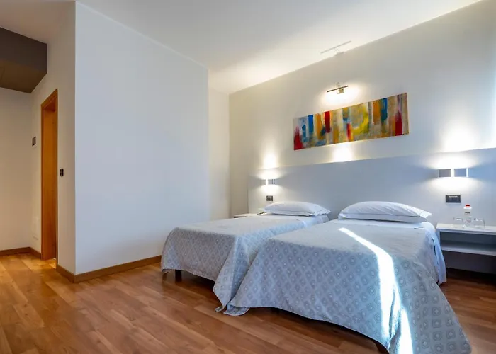 Confidence Ligabue 4* Guastalla