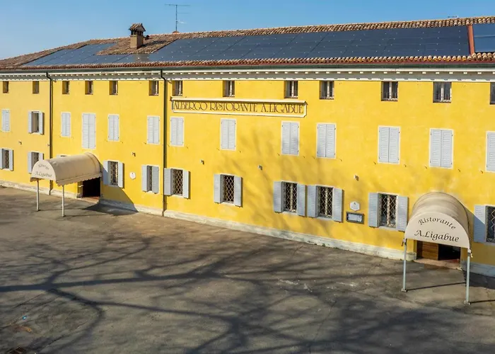 Hotel Confidence Ligabue 4*