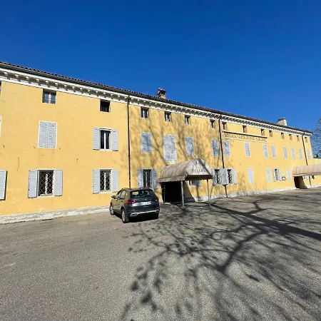 Confidence Ligabue Hotel