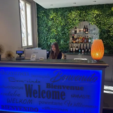 Confidence Ligabue מלון 4*