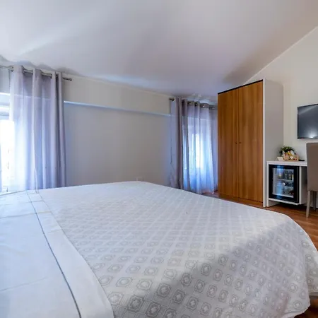 Confidence Ligabue 4*