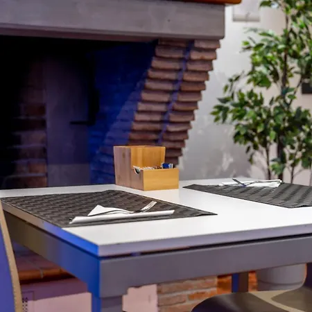 Confidence Ligabue 4* גווסטלה