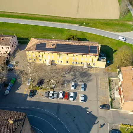 Confidence Ligabue 4* Guastalla