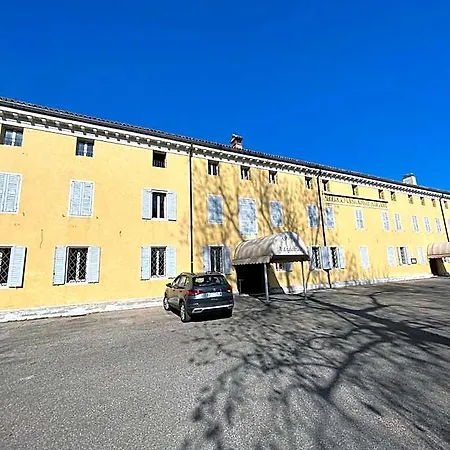 Confidence Ligabue Hotel