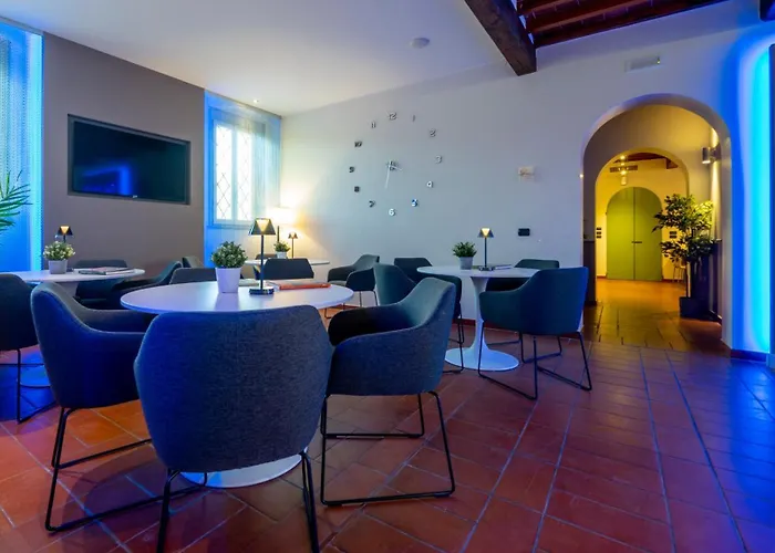 Hotell Confidence Ligabue